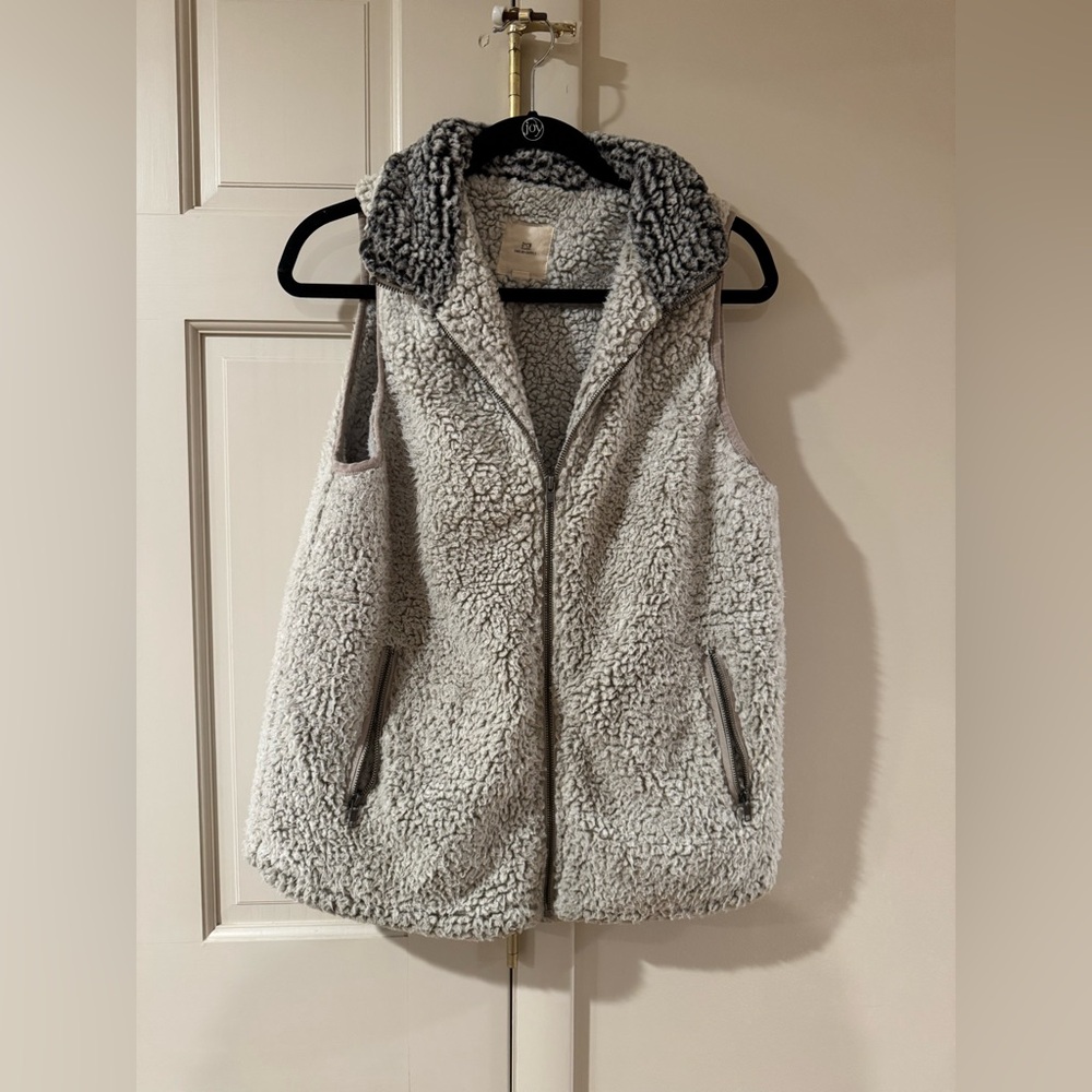 Fleece vest
